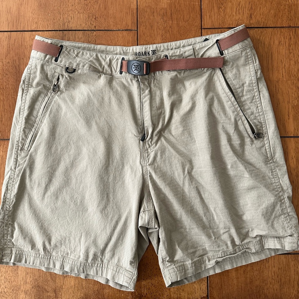 Roark short